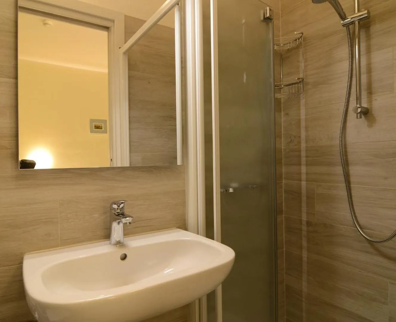 Hotel Pidkova Modena Affittacamere