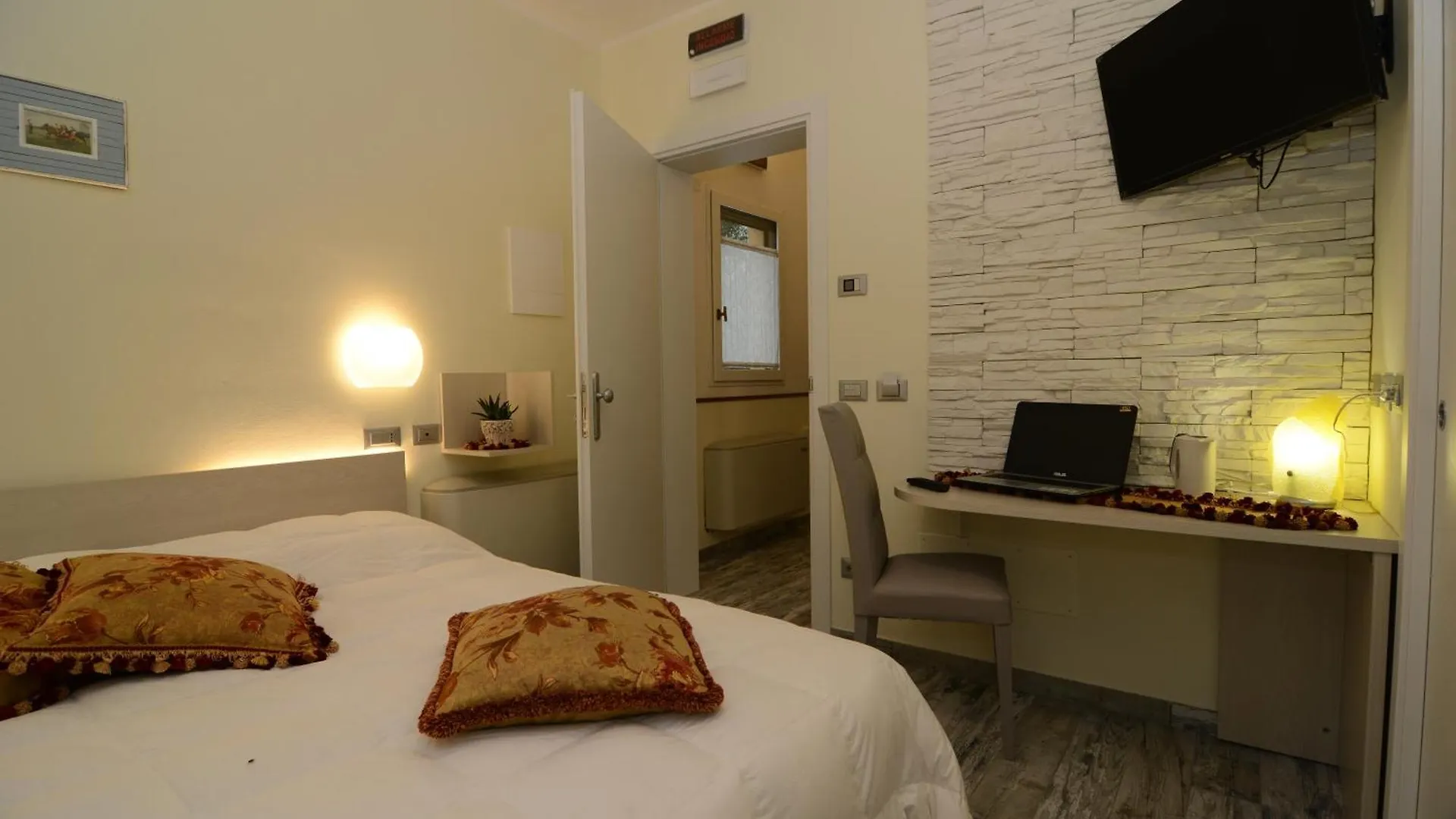 Pidkova Hotel Modena Guest house